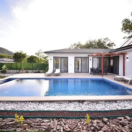 Matisse Villa